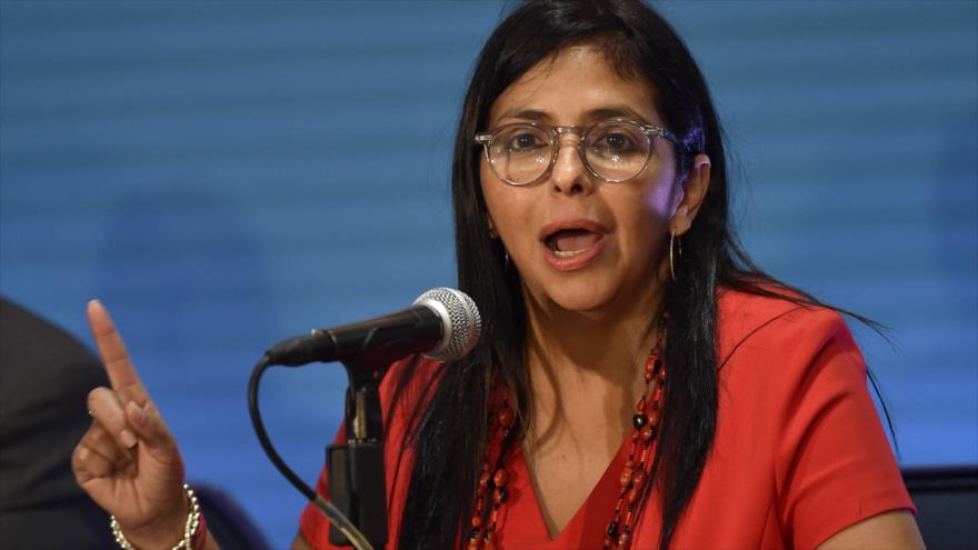 La presidenta de la Asamblea Nacional Constituyente (ANC), Delcy Rodríguez, durante una conferencia de prensa en Cancún, México, 20 de junio de 2017.