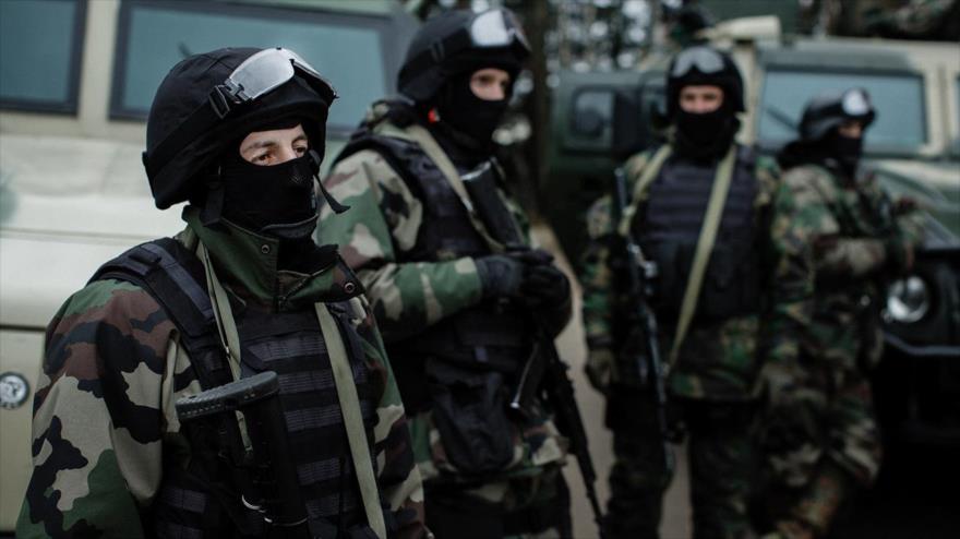 Fuerzas rusas de seguridad en Crimea.