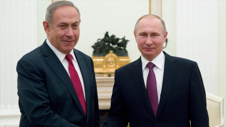 El presidente ruso, Vladimir Putin (decha.), con el premier israelí, Benyamin Netanyahu, 9 de marzo de 2017.