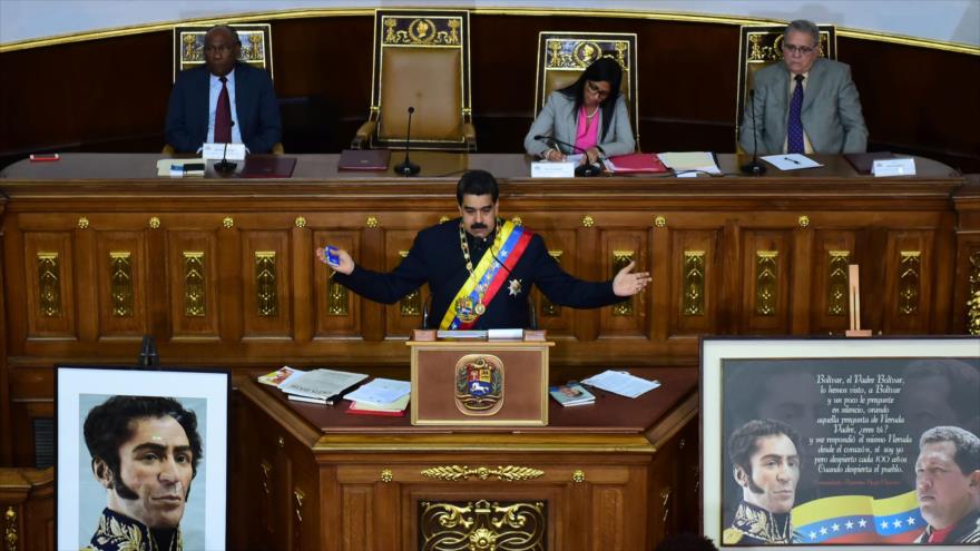 El presidente de Venezuela, Nicolás Maduro, habla ante la Asamblea Nacional Constituyente, 10 de agosto de 2017.