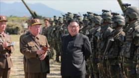 Kim Jong-un inspecciona simulada invasión a islas surcoreanas