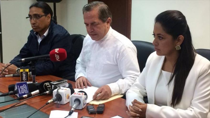 Dimiten 3 políticos de Alianza País del Gobierno de Ecuador