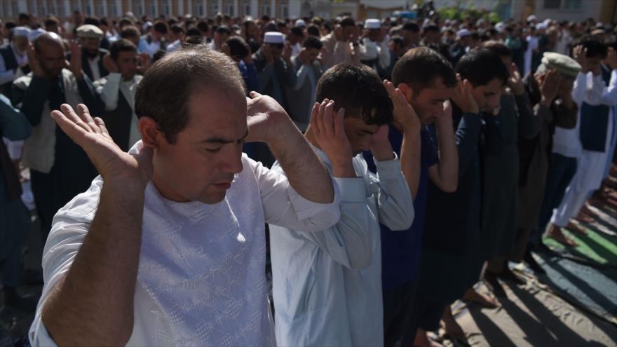 Los musulmanes celebran la fiesta del sacrificio 