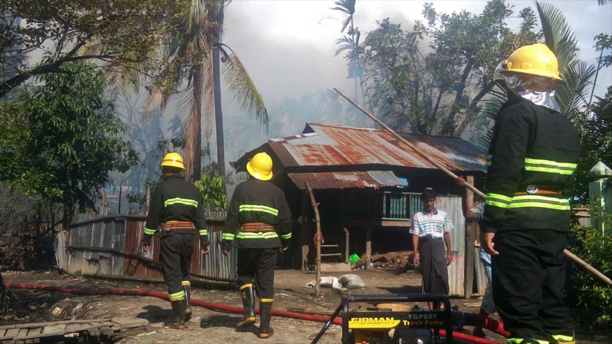 Gobierno birmano confirma quema de 2600 casas rohingyas