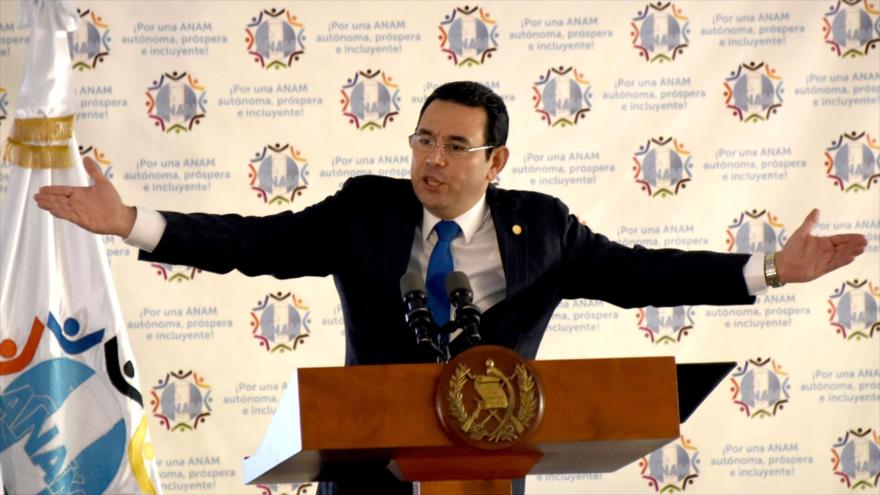 El presidente guatemalteco, Jimmy Morales, en una reunión con los alcaldes de todo el país en la Ciudad de Guatemala, 29 de agosto de 2017.