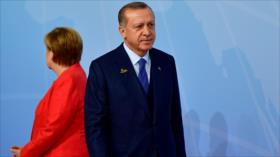 Portavoz de Erdogan acusa a Merkel y Schulz de alimentar racismo