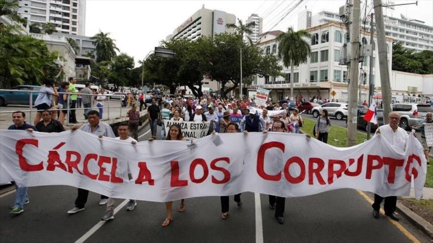 Una marcha contra la corrupción en la Ciudad de Panamá, 21 de junio de 2017.