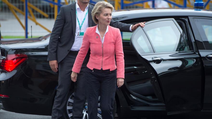 La ministra de Defensa alemana, Ursula von der Leyen, a su llegada a una reunión de ministros de de Defensa de la la Unión Europea (UE), 7 de septiembre.