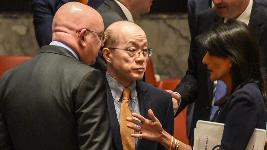 Los representantes de Rusia, China y EE.UU. (de izda. a dcha.) durante una sesión del CSNU sobre Corea del Norte, Nueva York, 4 de septiembre de 2017.