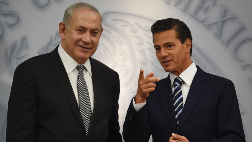 El premier israelí, Benyamin Netanyahu (izda.), y el presidente mexicano, Enrique Peña Nieto, en la residencia presidencial de Los Pinos en la Ciudad de México (capital), 14 de septiembre de 2017.