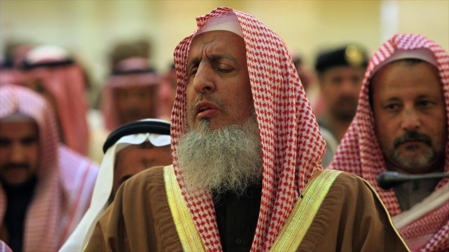 El gran muftí saudí, Abdelaziz al-Sheij.