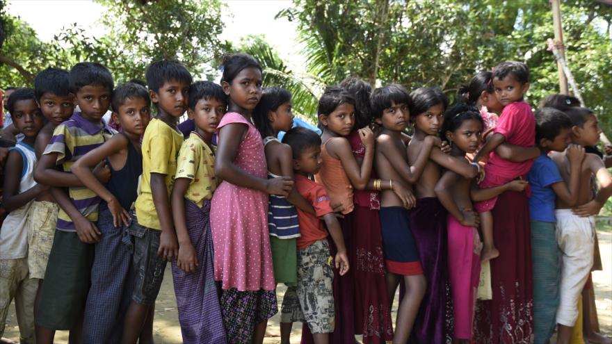 Continúa el flujo de musulmanes rohingyas a Bangladés