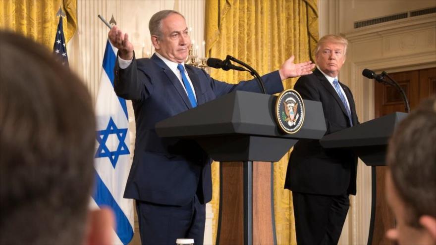 El premier israelí, Benyamin Netanyahu (izda.) junto al presidente de EE.UU. Donald Trump, en la Casa Blanca, febrero de 2017.