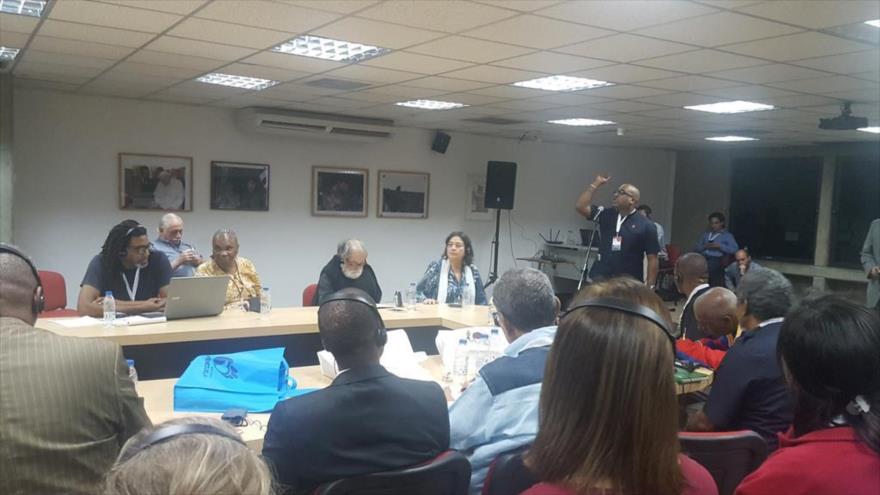 Los delegados de más de 60 países del mundo participan en la jornada de solidaridad "Todos Somos Venezuela", en Caracas,17 de septiembre de 2017.