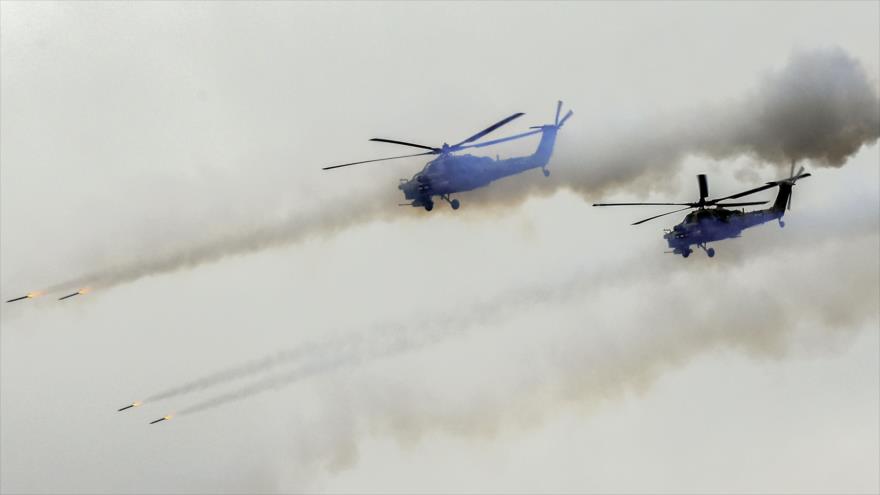 Aviones rusos atacan enemigo simulado en Zapad 2017