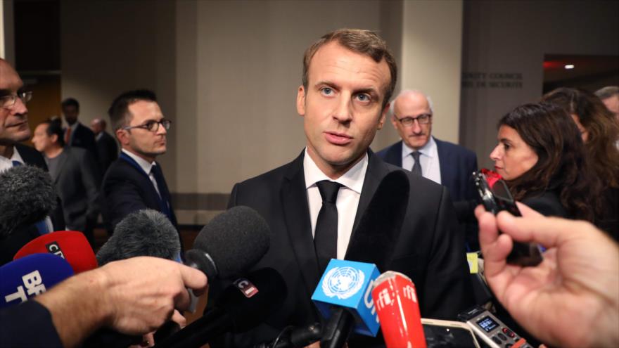 El presidente francés, Emmanuel Macron, habla con periodistas en Nueva York, 20 de septiembre de 2017. 