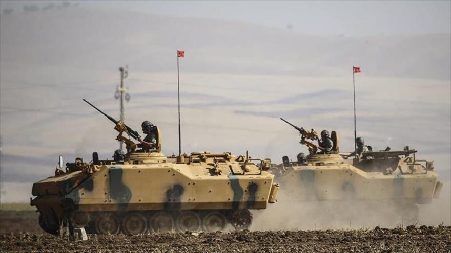 Fuerte despliegue de tanques del Ejército turco en la región Silopi-Habur, cerca de la frontera iraquí, 23 de septiembre de 2017.