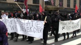 A la Calle en EEUU - La Lucha en contra de los supremacistas blancos
