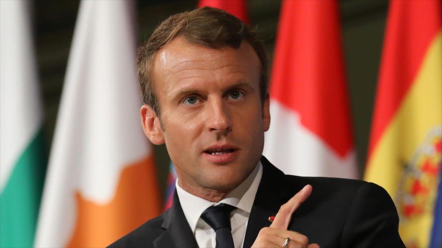 El presidente francés Emmanuel Macron pronuncia un discurso en la Universidad de Sorbona en París, 26 de septiembre de 2017. 