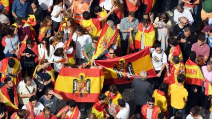  Madrid rechaza la consulta catalana con saludos fascistas