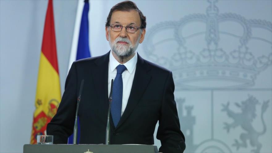 El presidente del Gobierno español, Mariano Rajoy, habla después de que en Cataluña se cerraran los colegios electorales, 1 de octubre de 2017.