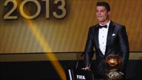 Cristiano Ronaldo subasta su Balón de Oro 2013 por 600.000 euros
