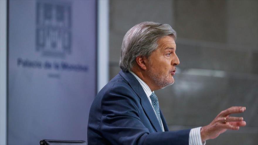 España pide elecciones en Cataluña para superar la crisis