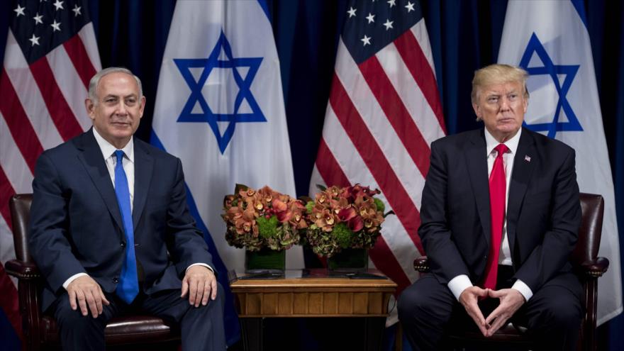 El presidente estadounidense Donald Trump (dcha.) se reúne con el premier israelí, Benyamin Netanyahu, en Nueva York, 18 de septiembre de 2017.