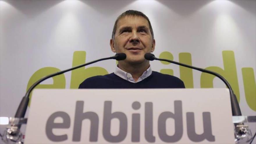 El secretario general de EH Bildu, Arnaldo Otegi, en una comparecencia para hablar de Cataluña, el octubre de 2017.