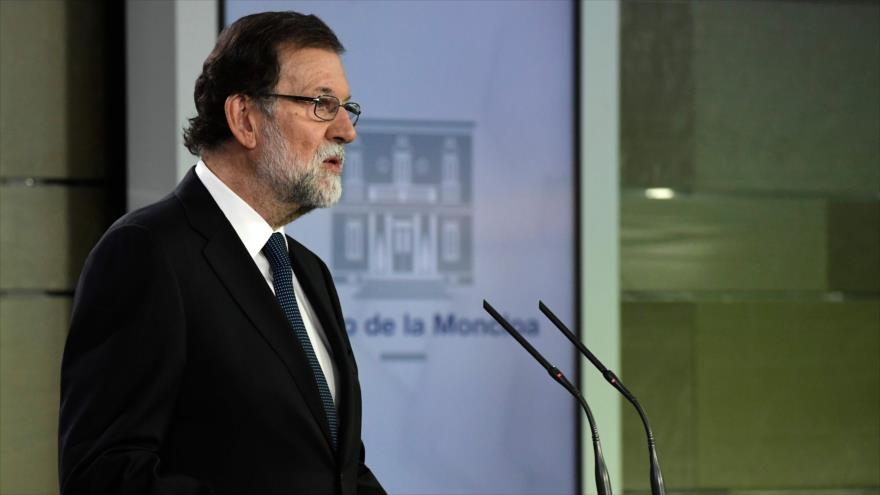 El presidente del Gobierno español, Mariano Rajoy, habla después de que en Cataluña se cerraran los colegios electorales, 1 de octubre de 2017.