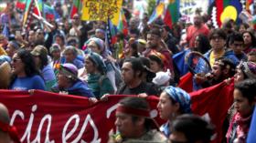 Miles de personas marchan por la resistencia mapuche en Chile