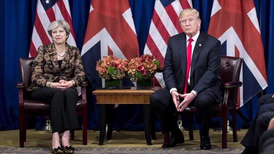 La primera ministra británica, Theresa May, y el presidente estadounidense, Donald Trump, se reúnen al margen de la Asamblea General de la ONU, 20 de septiembre de 2017.