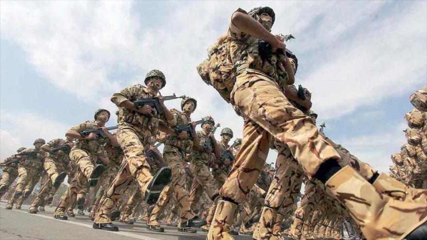 Un desfile de las fuerzas del Cuerpo de Guardianes de la Revolución Islámica (CGRI) de Irán.