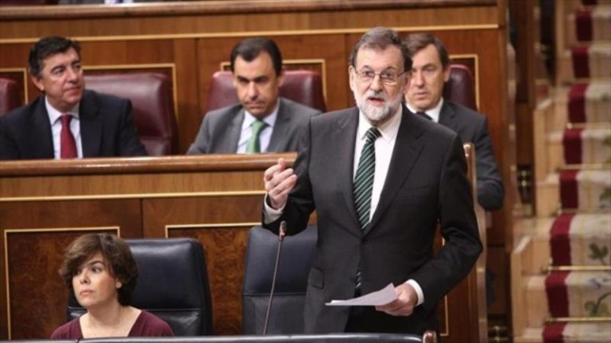 El presidente del Gobierno español, Mariano Rajoy, durante la sesión de control al Ejecutivo en el Congreso, Madrid, 18 de octubre de 2017.