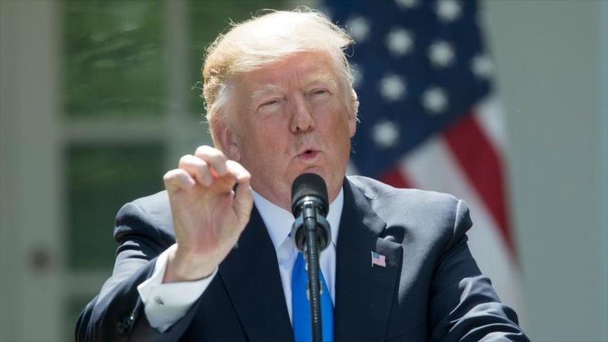 El presidente de EE.UU., Donald Trump, en el Jardín de las Rosas de la Casa Blanca, 17 de octubre de 2017.