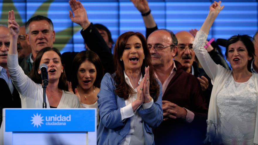 La expresidenta argentina, Cristina Fernández de Kirchner en Arsenal de Sarandí, 22 de octubre de 2017.