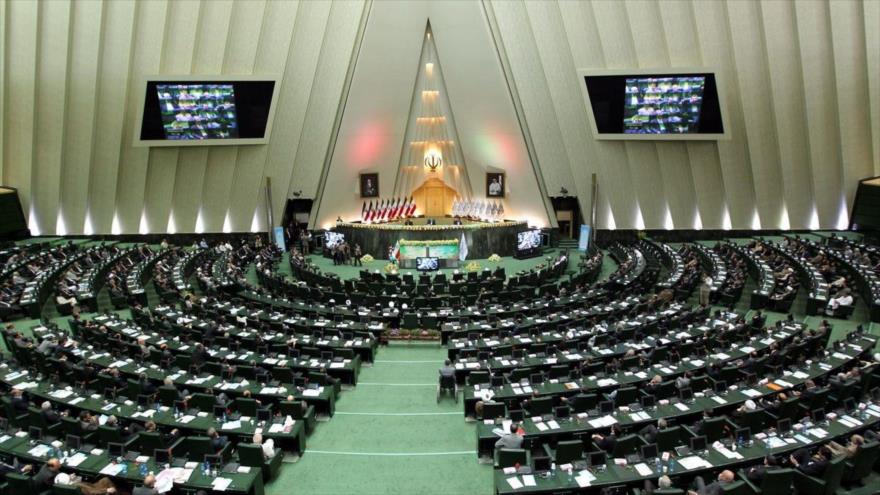 Una sesión plenaria de la Asamblea Consultiva Islámica de Irán (Mayles).