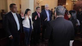 Oposición tacha de traición juramento de sus gobernantes ante ANC