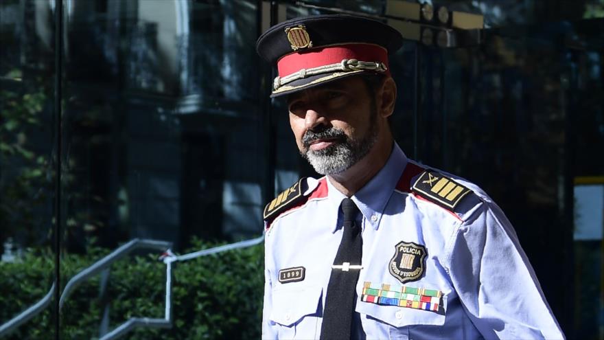 El jefe de la Policía catalana, Josep Lluís Trapero, abandona la Corte en Madrid, 6 de octubre de 2017.