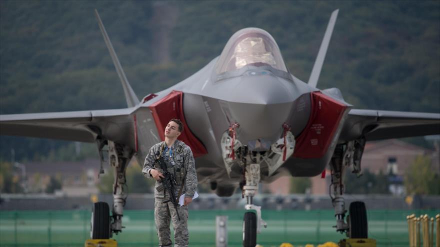Un caza F-35 estadounidense en una exhibición militar en Seúl, capital de Corea del Sur, 16 de octubre de 2017.