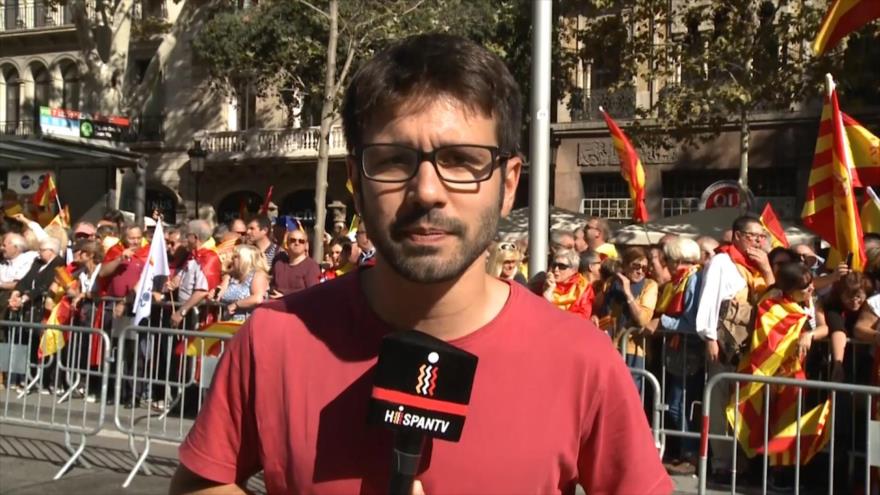Unionismo marcha contra Estado catalán y llama a elecciones 21-D