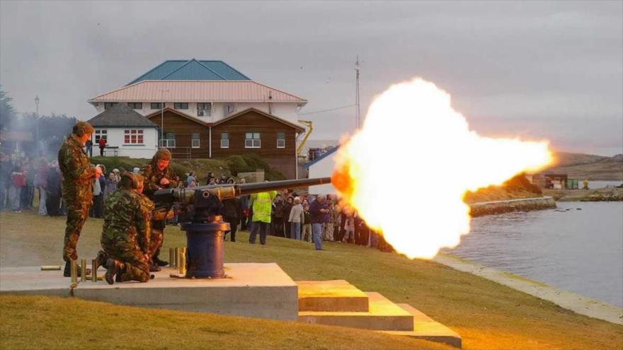 Integrantes de la Fuerza de Defensa de las Islas Malvinas (FIDF), unidad militar británica a cargo de garantizar la seguridad de las Islas Malvinas.