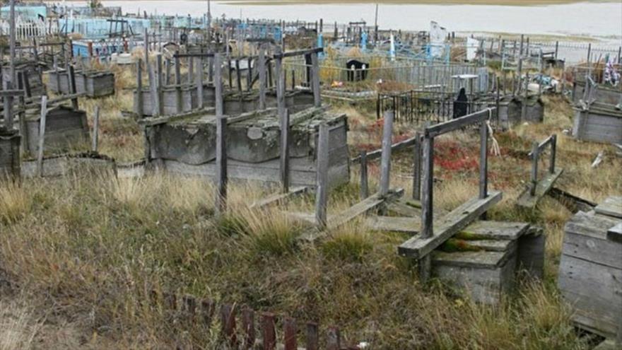 Un cementerio en la región de Siberia, en Rusia.