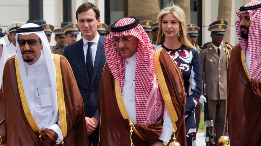 Las autoridades saudíes reciben a Jared Kushner, el yerno y asesor del presidente de EE.UU. (Donald Trump), y su esposa en Riad, la capital saudí.