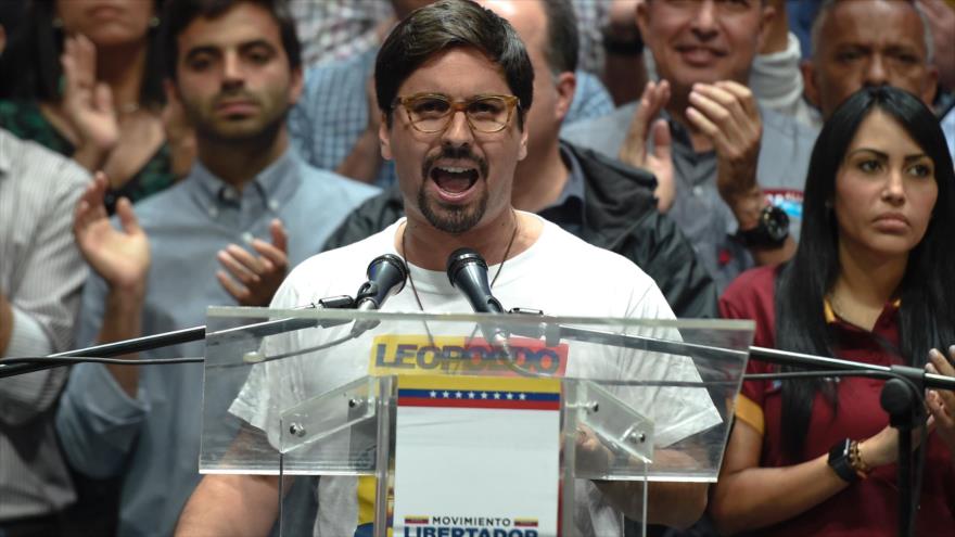 El vicepresidente de la Asamblea Nacional de Venezuela, Freddy Guevara, habla durante una reunión en Caracas, 17 de julio de 2017.