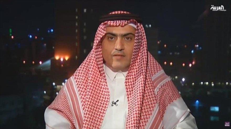 El ministro saudí para Asuntos del Golfo Pérsico, Thamer al-Sabhan, da un discurso en la cadena televisiva de Al Arabiya, 6 de noviembre de 2017.