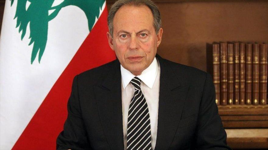 El expresidente libanés Émile Jamil Lahoud en su oficina.