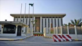 Arabia Saudí bloquea cuentas bancarias de más de 1200 saudíes