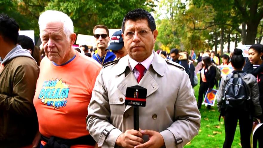 Jóvenes ‘soñadores’ toman edificio del Senado de EEUU