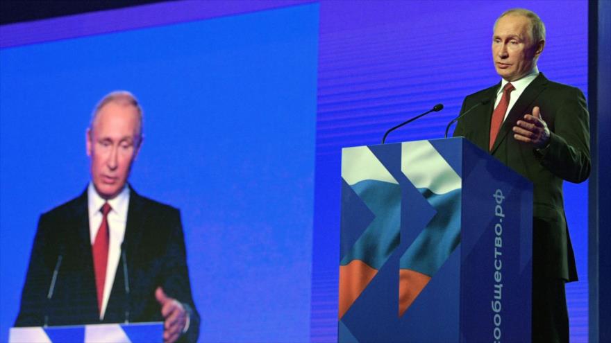 El presidente de Rusia, Vladimir Putin, en un evento público en la ciudad de Soobshchestvo, 3 de noviembre de 2017.